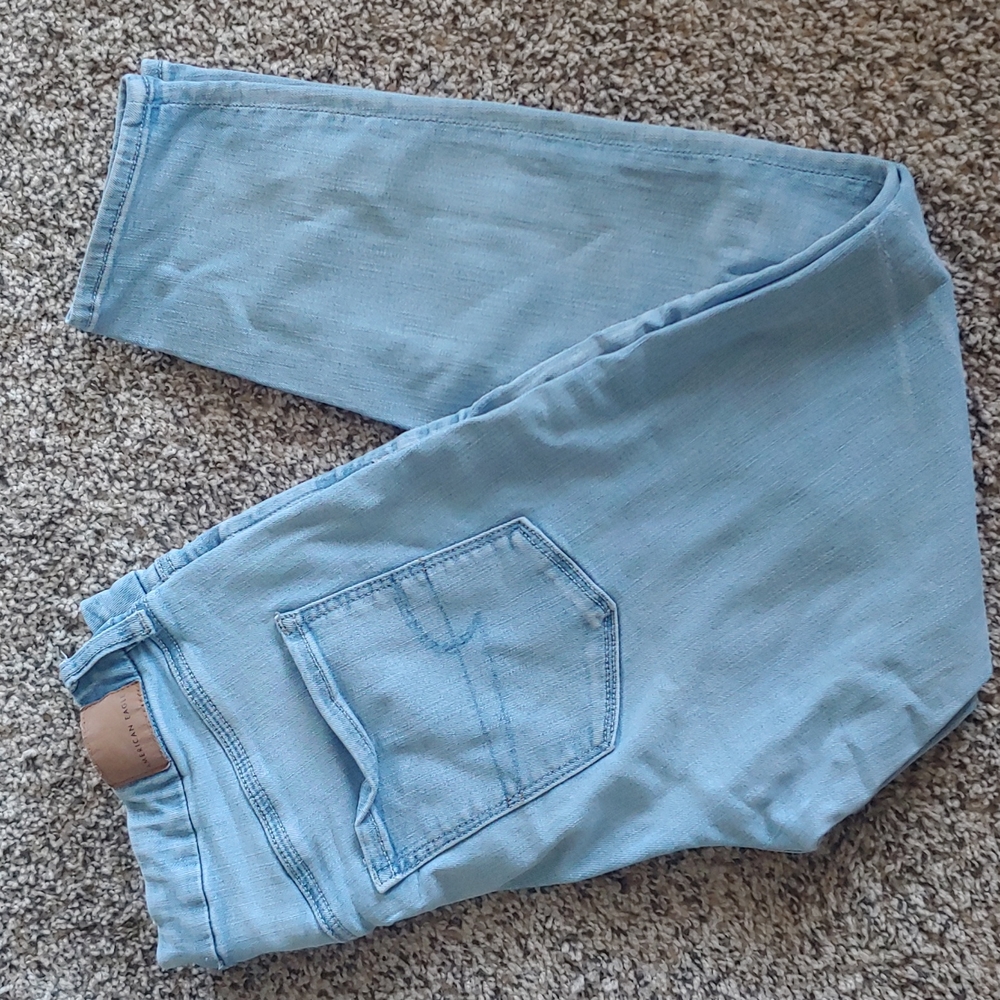 American Eagle Light Wash Curvy High Waisted Ne(x)t Level Stretch Jeggings Short